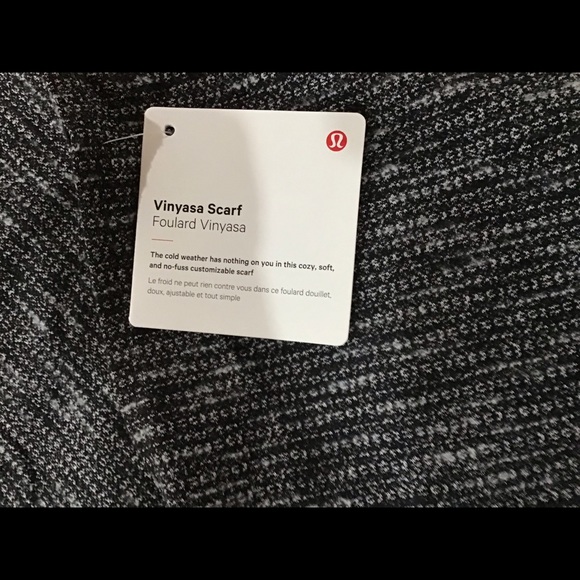 Lululemon scarf wrap - Picture 1 of 4
